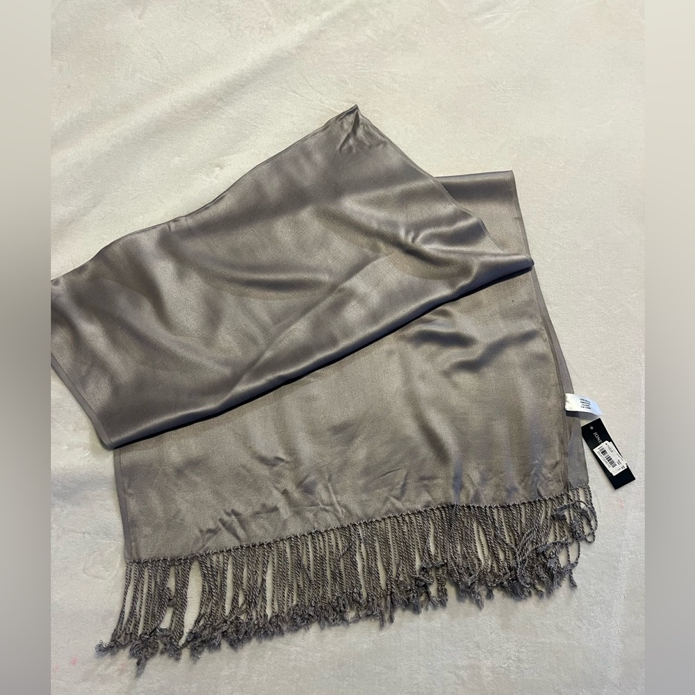 Warm viscose scarf